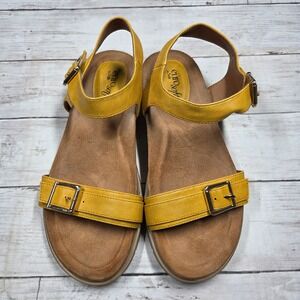 Eurosoft Strappy Flat Sandals Women 8.5 Yellow Buckle Comfort ES0040107